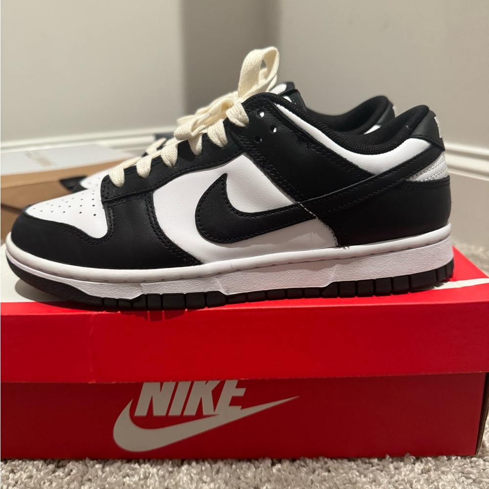 Nike Dunk Low Panda